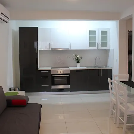 Apartment Orhideja Rab Town