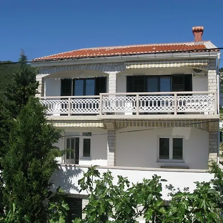 Orhideja Rab Town