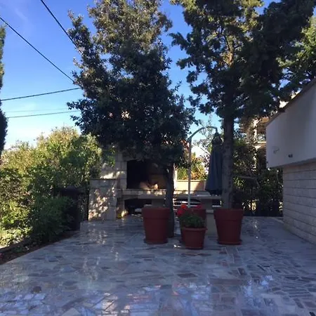 Orhideja * Rab Town