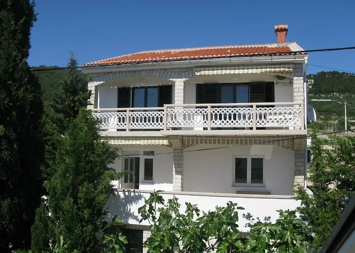 Orhideja Rab Town