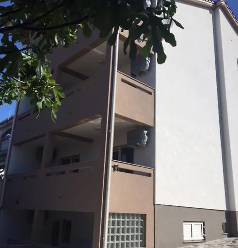 Orhideja Appartement Rab Town